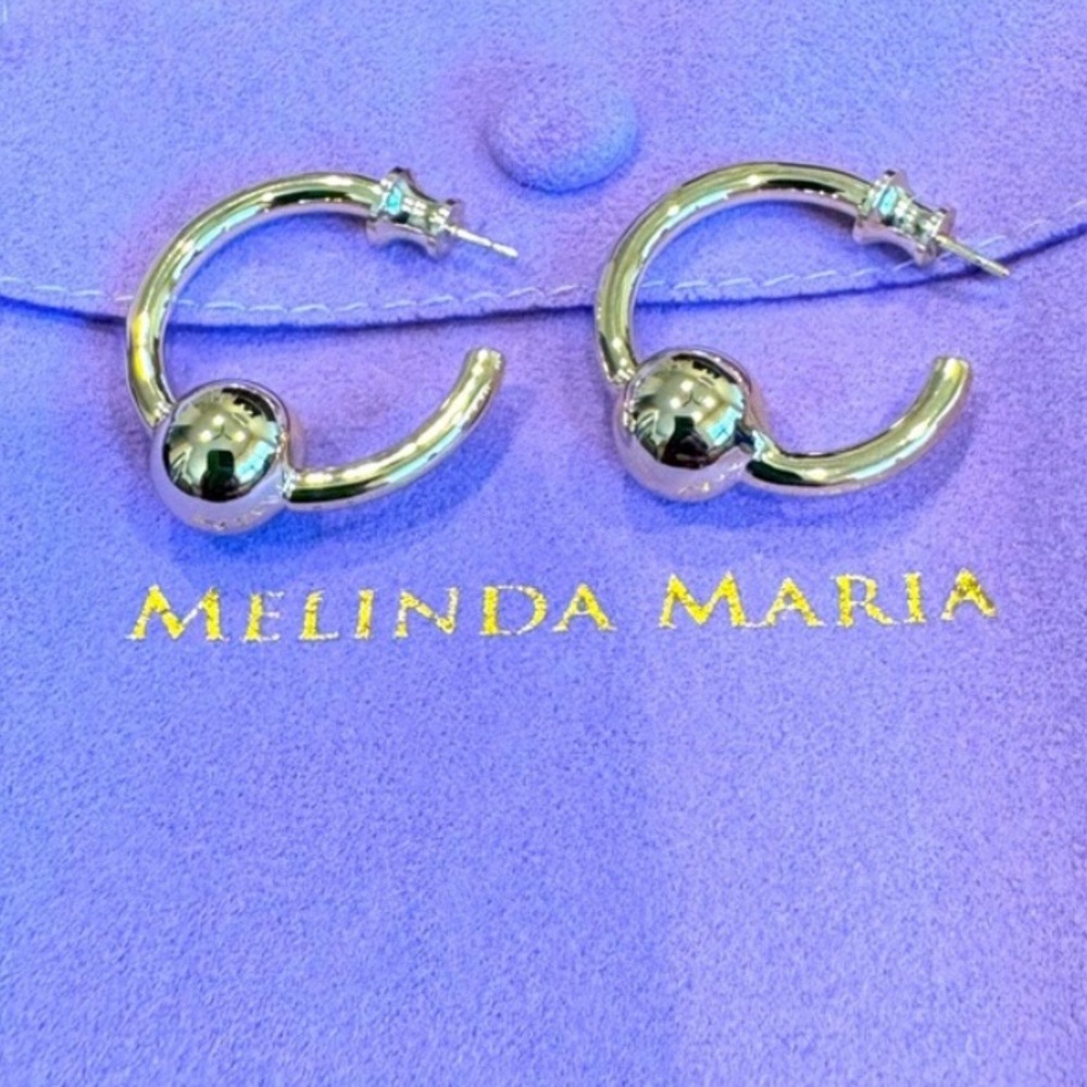 Melinda Maria gild Life’s a Ball 1” hoop *new
